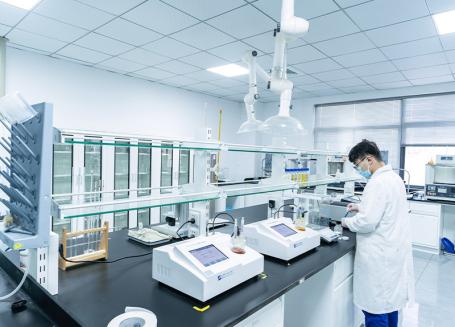Dalubhasang Laboratoryo