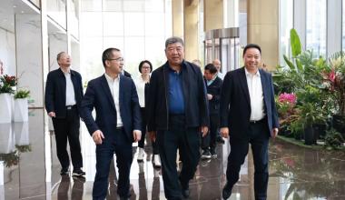 Sun Shaohua, Bise Presidente ng China Charity Federation, bumisita sa Tongkun para sa pananaliksik